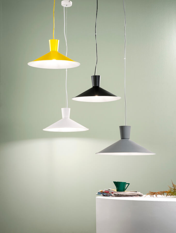 AINUR DI ROSSINI ILLUMINAZIONE: UNA LAMPADA IN STILE INDUSTRIALE SOBRIA E AL CONTEMPO ORIGINALE